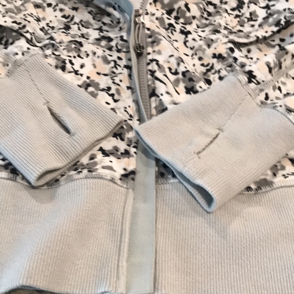 Lululemon after asana hoodie - Picture 8 of 11